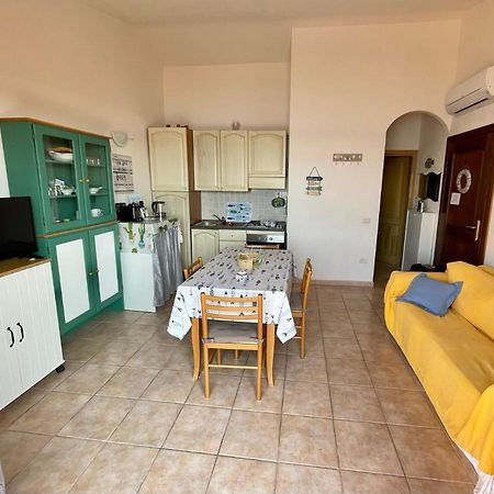 Appartamento Fronte Mare Residence Weber Ла-Маддалена Экстерьер фото
